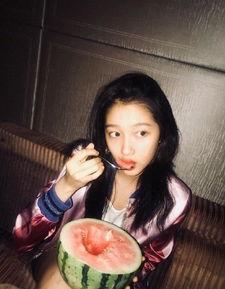 娱乐吃瓜酱画像图片高清